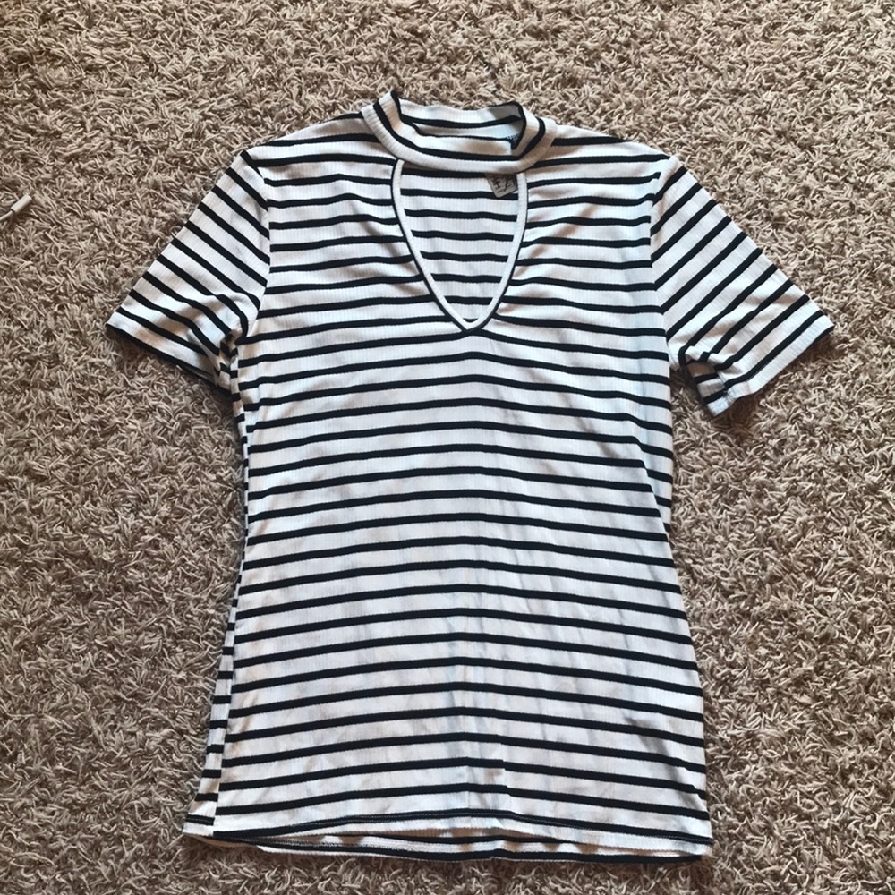 NWT keyhole striped top